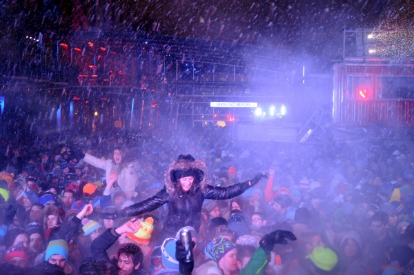 Photo gallery: Hot and cold at Igloofest