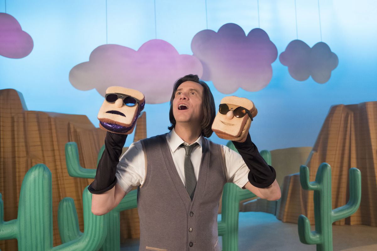 Jim Carrey returns in season two of the series Kidding, new on Crave