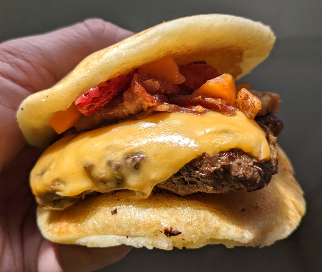 Hangover Burger, La Belle et la Boeuf Burger Week 2021 Montreal