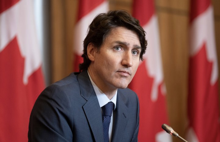 Approval federal government Canada Justin Trudeau COVID-19 positive