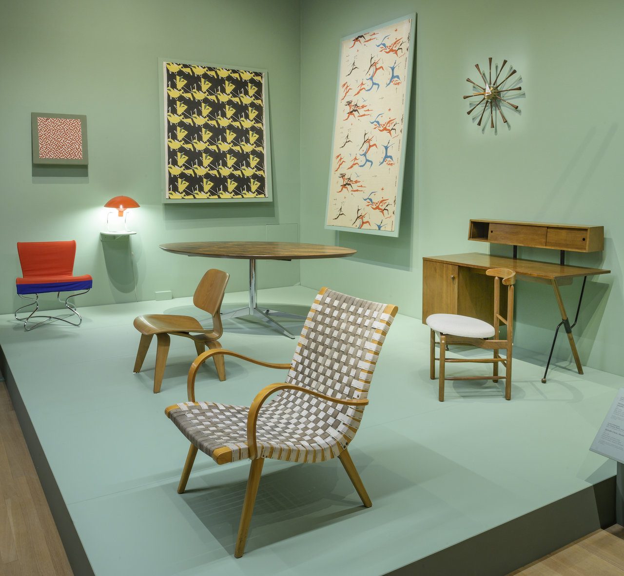 Montreal Museum of Fine Arts exhibition Parall(elles): A History of Women in Design
