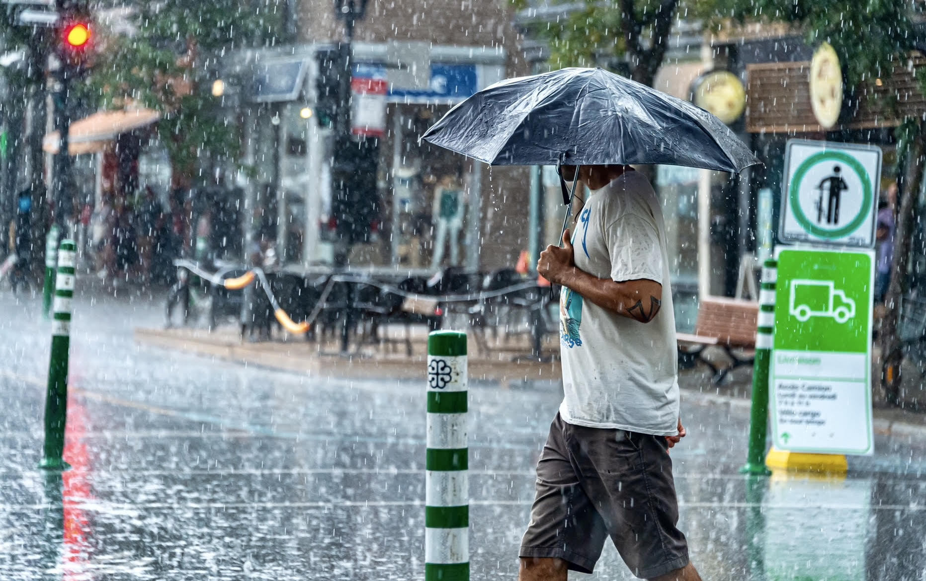 Flood threat Montreal rain