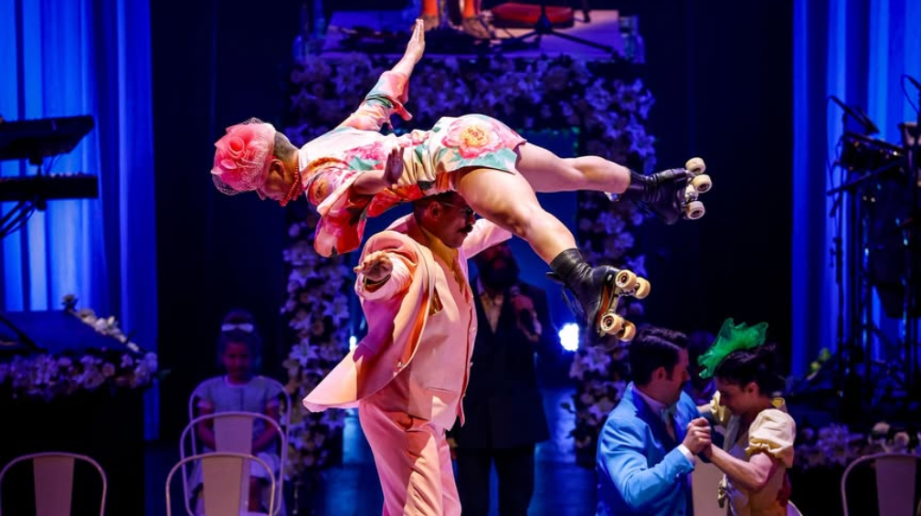 Cirque Alfonse what to do today in Montreal photo by JF Savaria